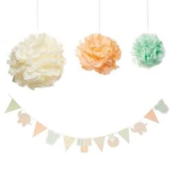 Baby party flag og pomponer