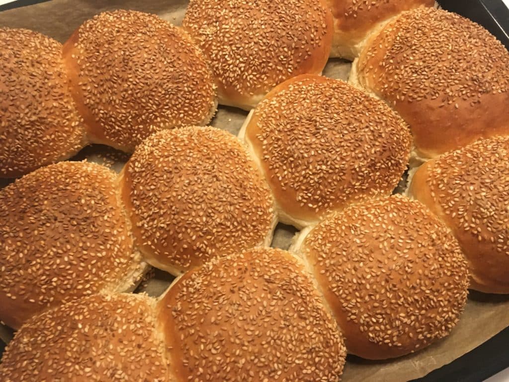 Burgerboller - med rødgær og bageenzymer