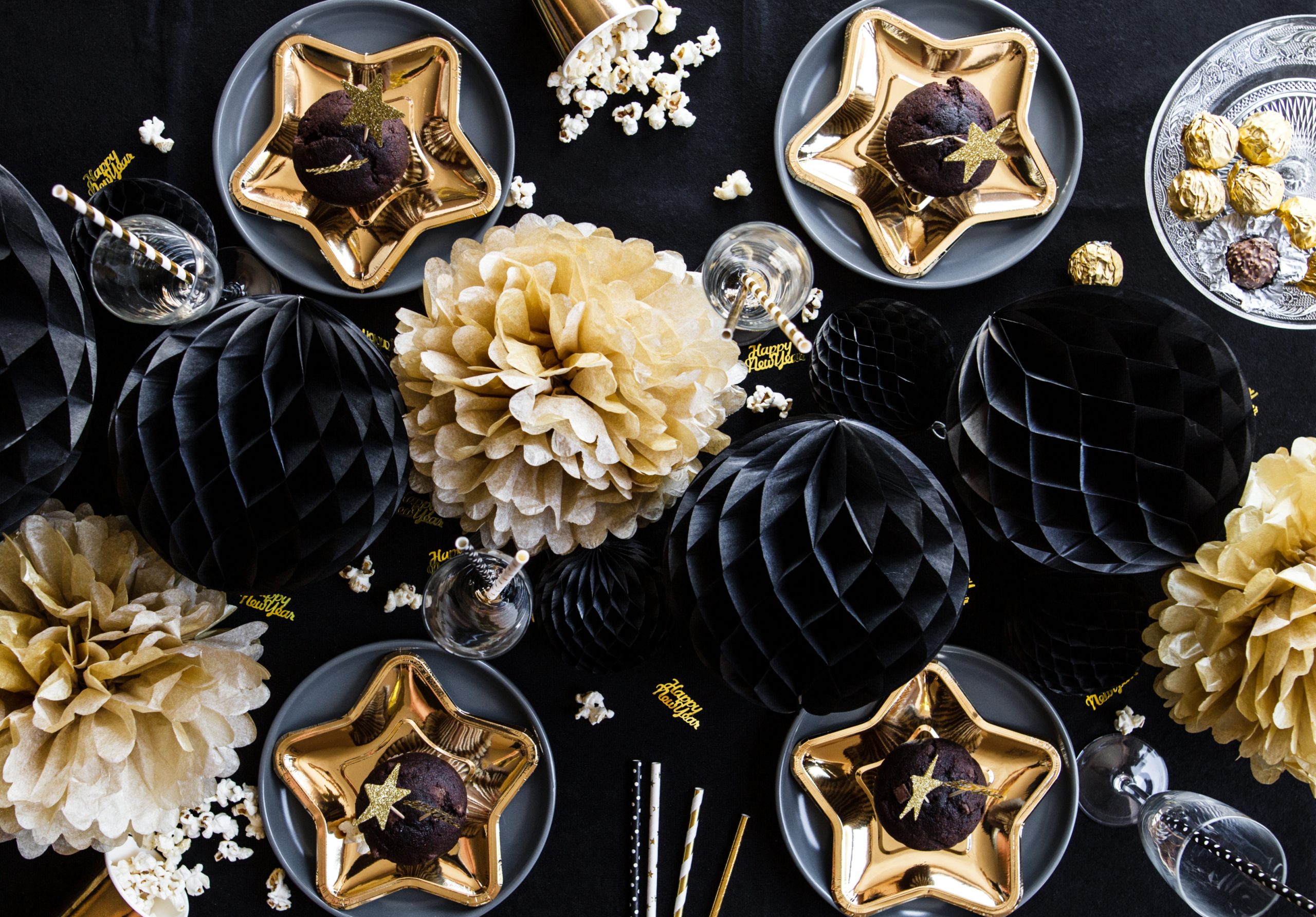 PartyDeco Honeycomb Ball, sort, 10 cm - Billede 3