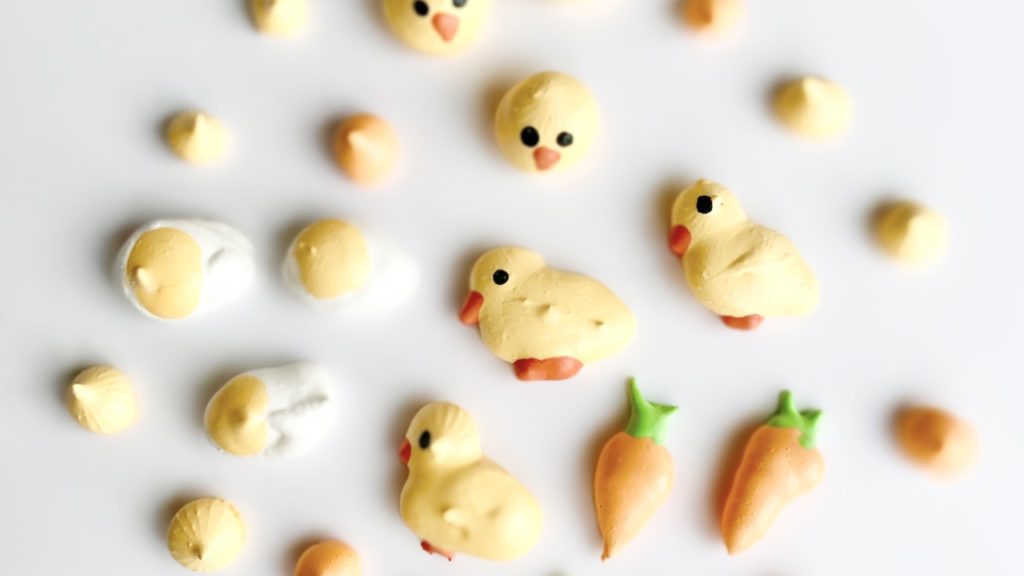 Paaskepynt i marengs